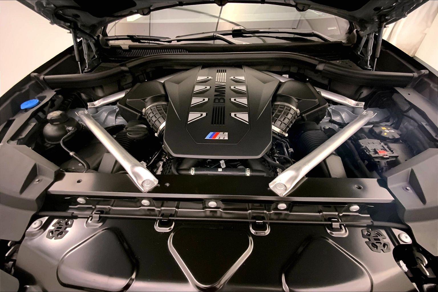 2026 BMW X5 M60i Exterior