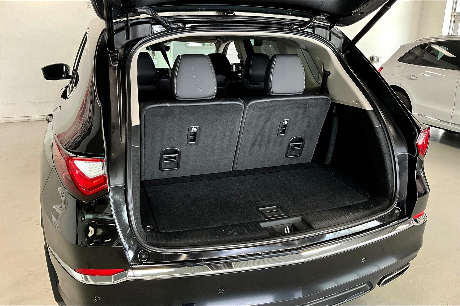 Trunk Ledge Kit | ACURA MDX 2018 Trunk Ledge Kit | ACURA MDX 2018