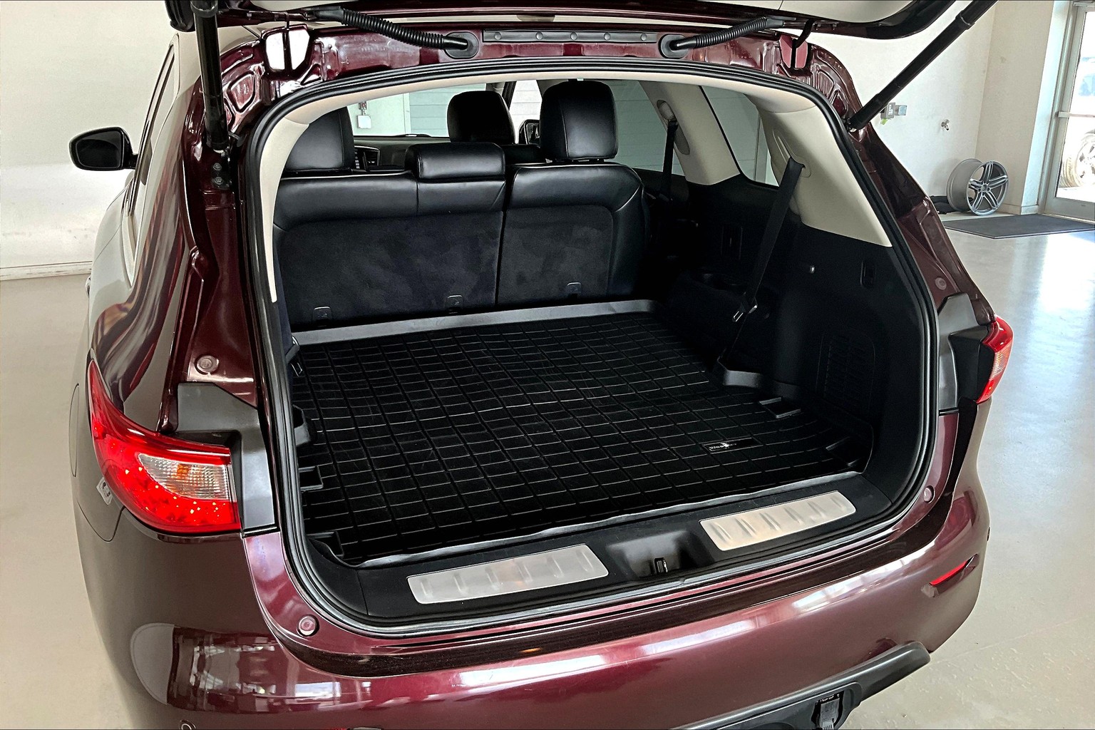 Trunk Ledge Kit | INFINITI QX60 2017 Trunk Ledge Kit | INFINITI QX60 2017