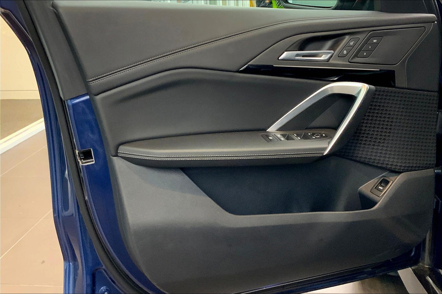 X1 xDrive28i