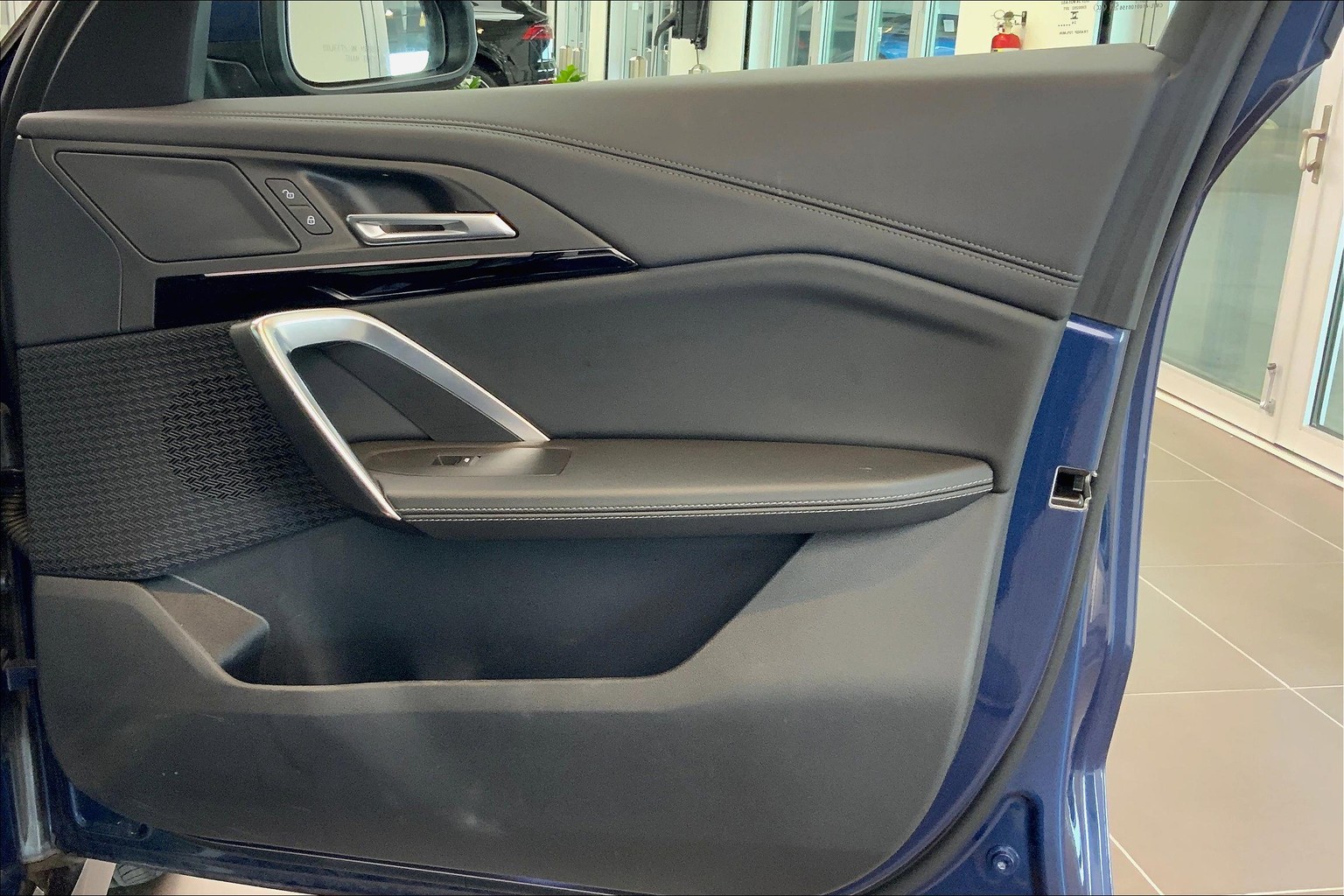 X1 xDrive28i
