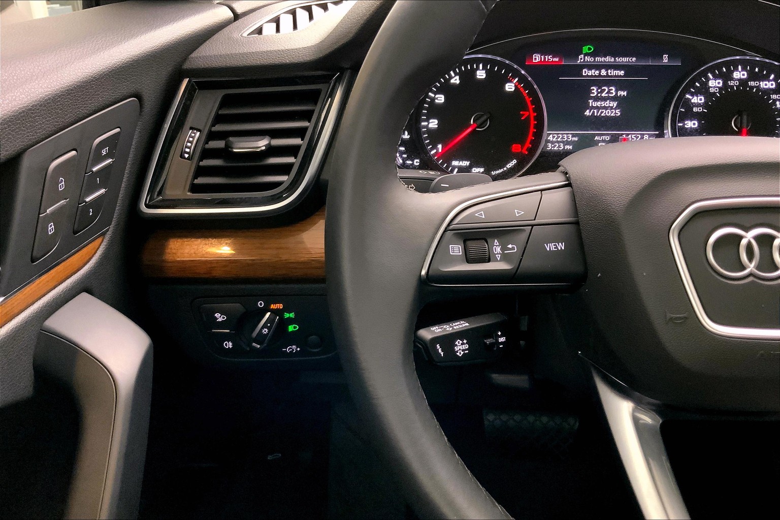 Q5 Premium 40 TFSI quattro