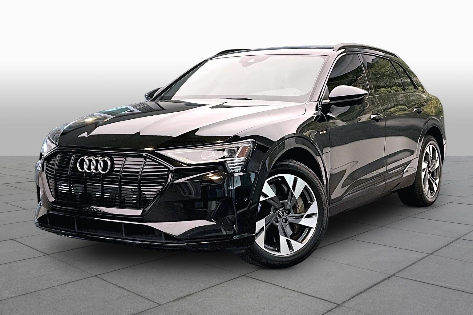 2022 Audi e-tron