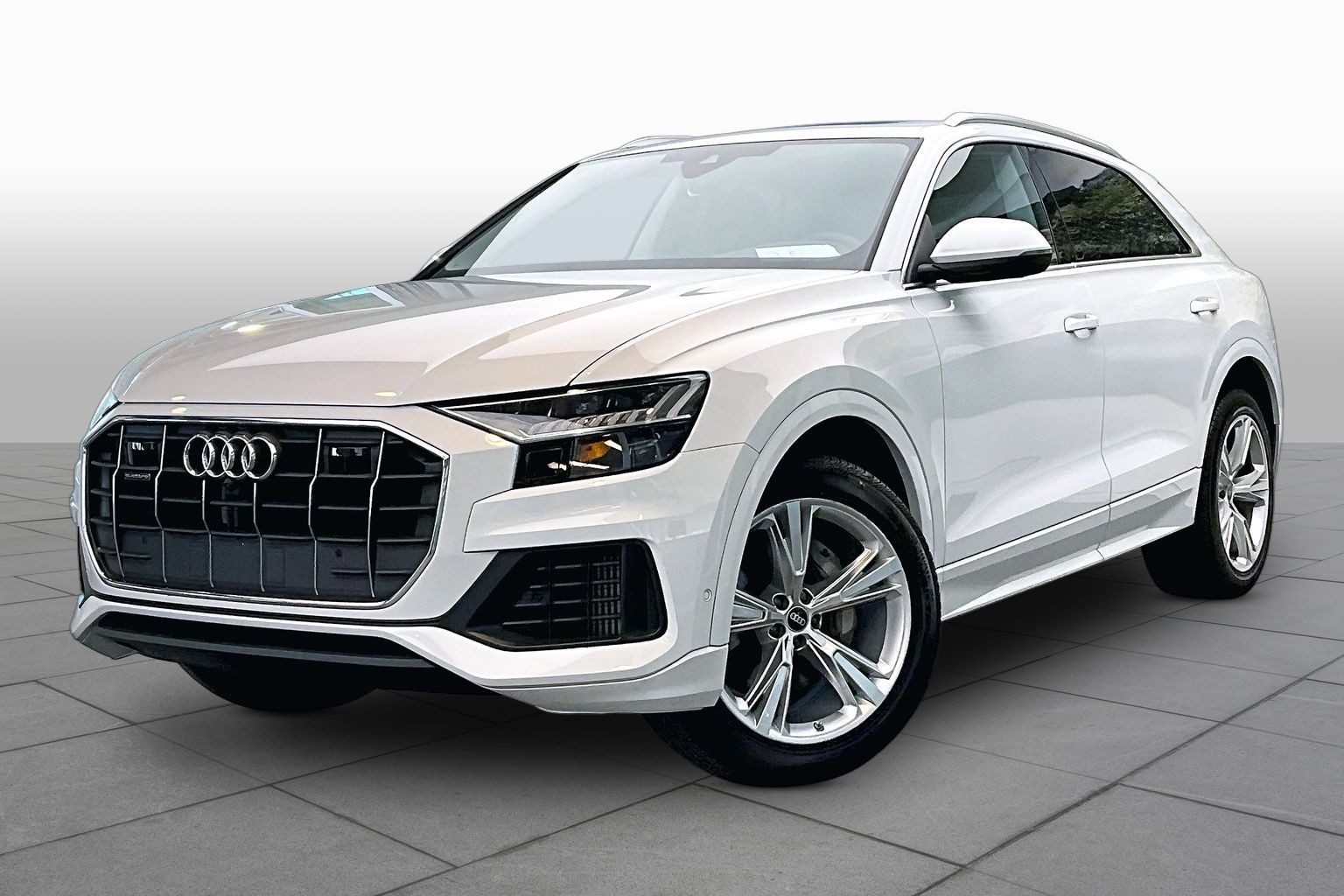 2023 Audi Q8
