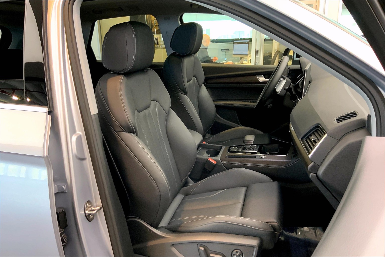Q5 Premium Plus 45 TFSI quattro
