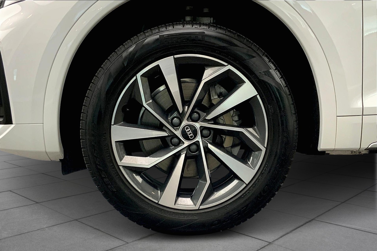 Q5 Premium Plus 45 TFSI quattro
