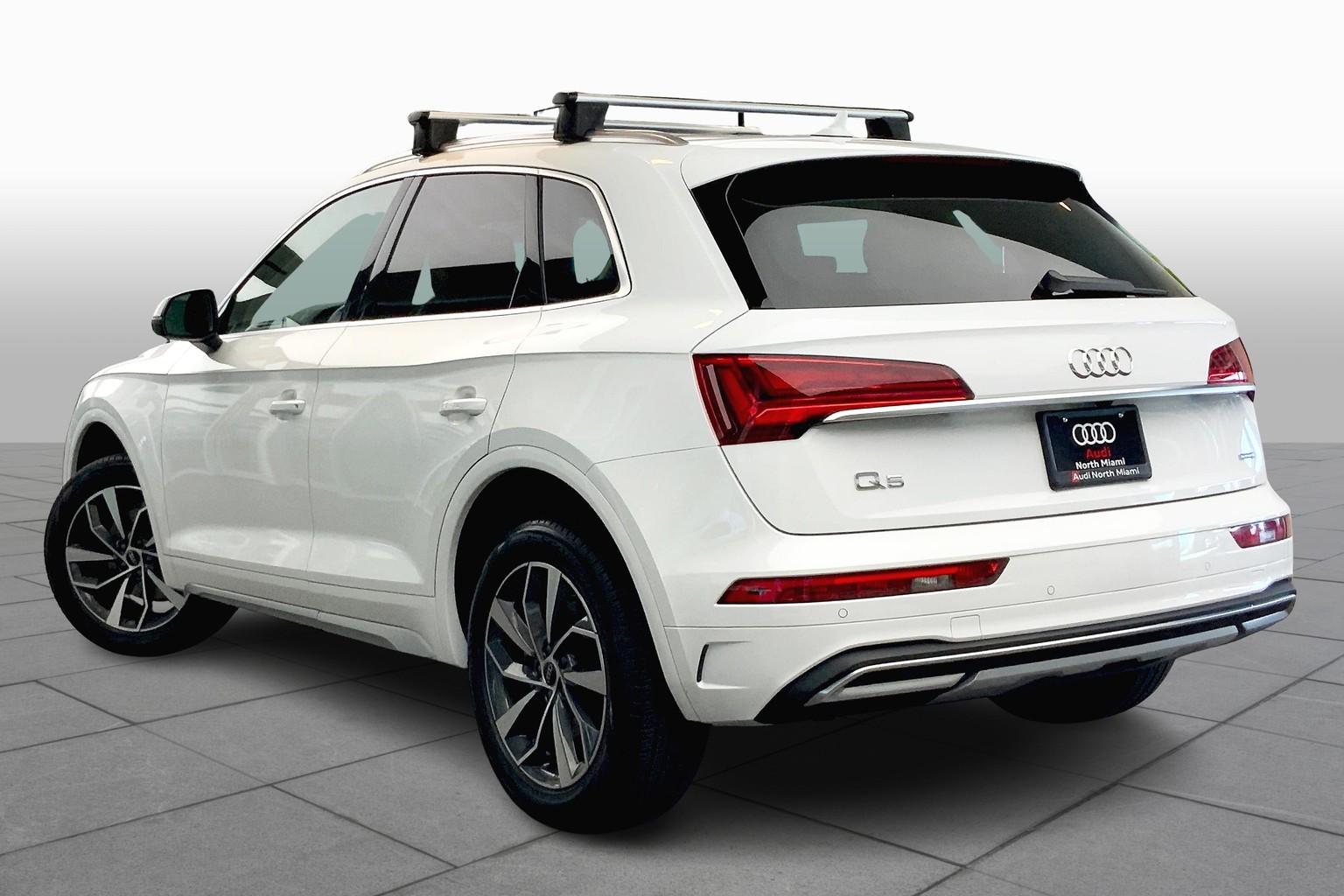 Q5 Premium Plus 45 TFSI quattro