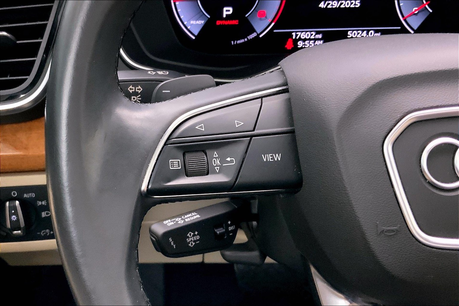 Q5 Premium Plus 45 TFSI quattro