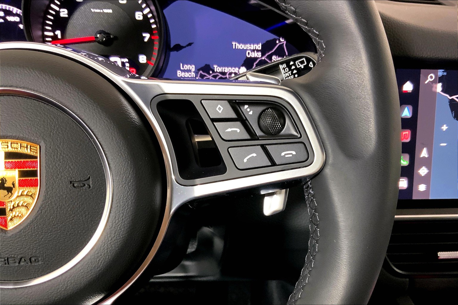 New 2023 Porsche Macan S 4D Sport Utility in Thousand Oaks