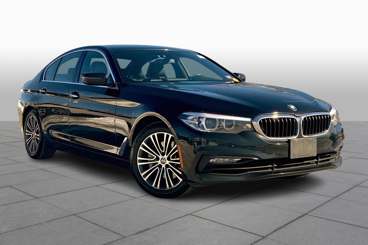 Used 2018 BMW 5 Series 530i with VIN WBAJA7C51JWA72230 for sale in Rockland, MA