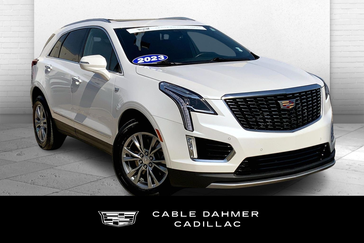 Used White 2023 Cadillac XT5 Suv for Sale in INDEPENDENCE, MO - CX2581