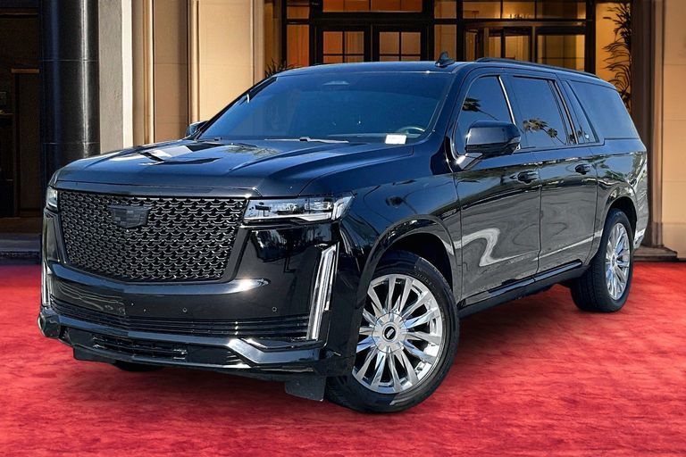 2023 Cadillac Escalade ESV Premium Luxury