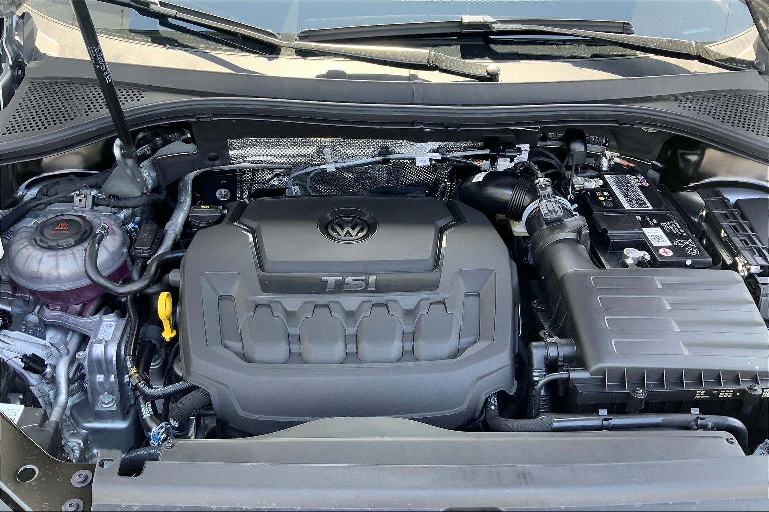 New 2023 Volkswagen Tiguan 2.0T SE R-Line Black 4D Sport Utility in  Willoughby Hills #V23281 | Eastside Volkswagen