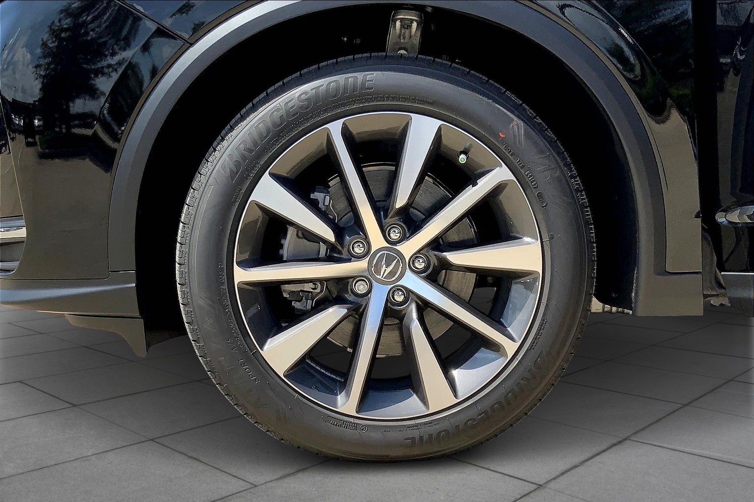 MDX SH-AWD w/Technology Package