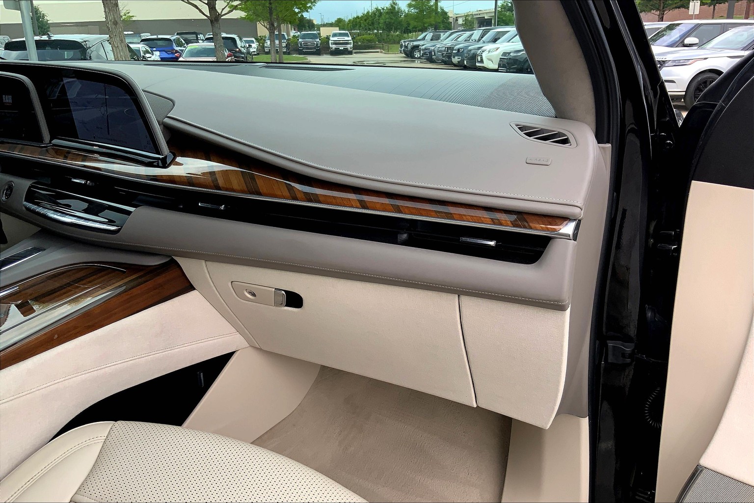 Escalade Sport Platinum