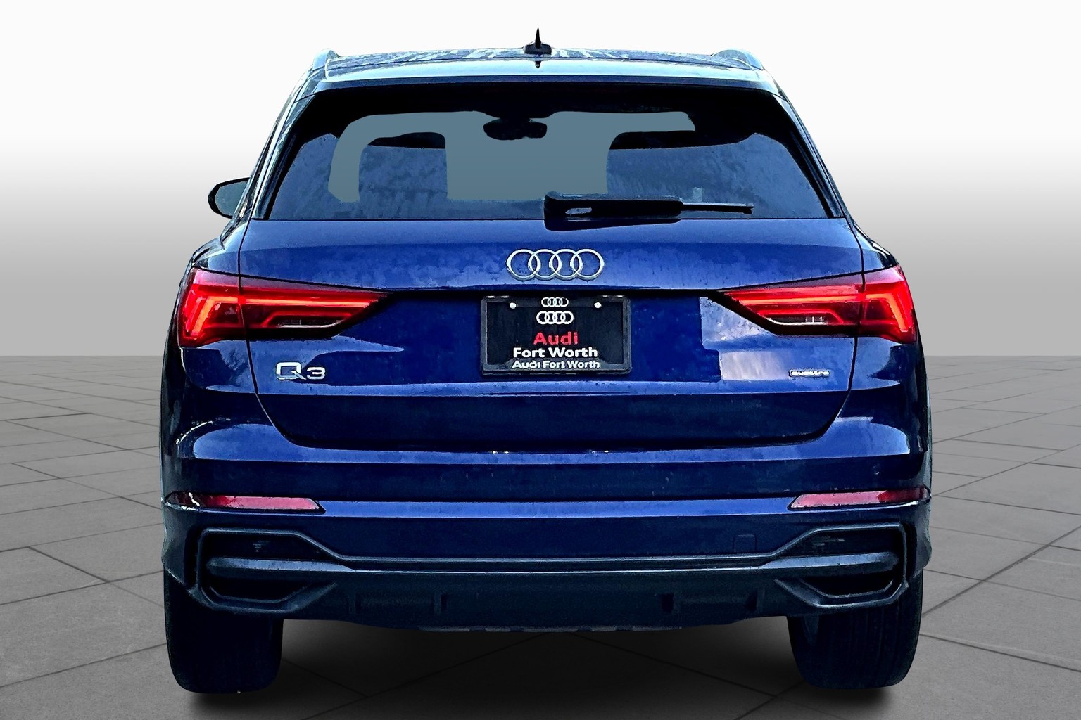 Q3 Premium Plus S Line 45 TFSI quattro