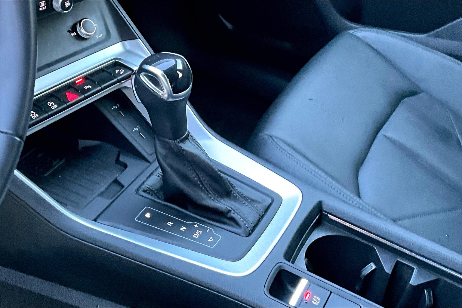 Q3 Premium Plus S Line 45 TFSI quattro
