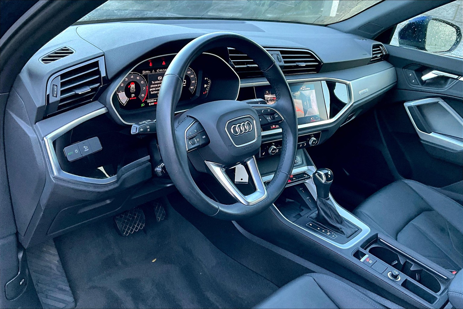 Q3 Premium Plus S Line 45 TFSI quattro