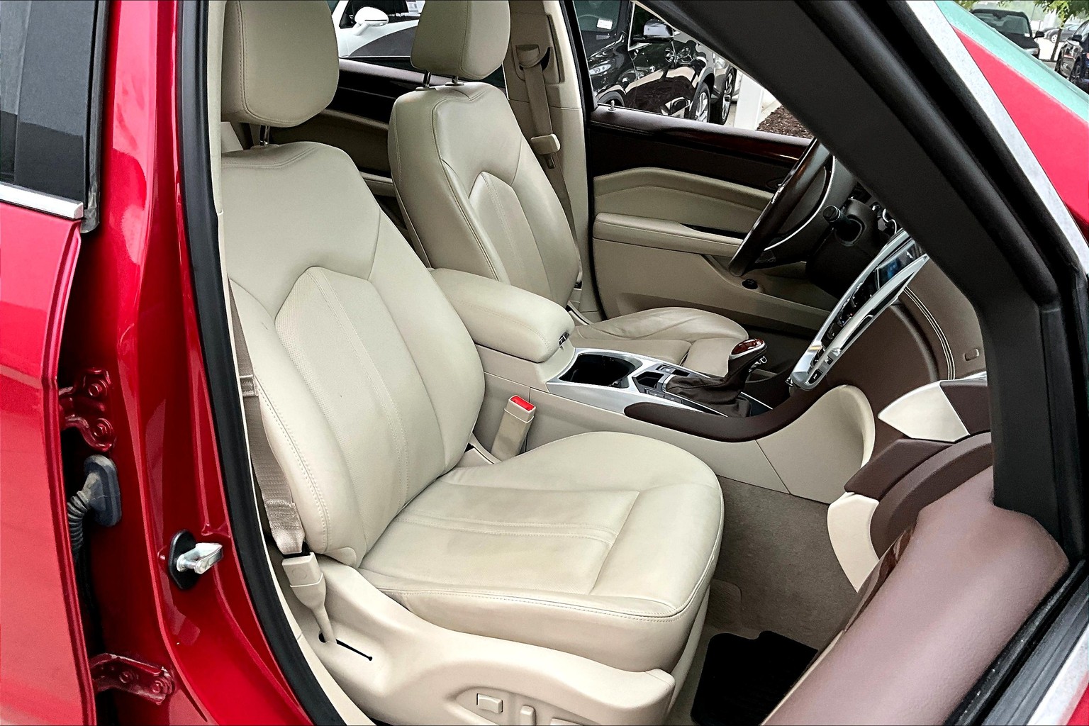 SRX Luxury