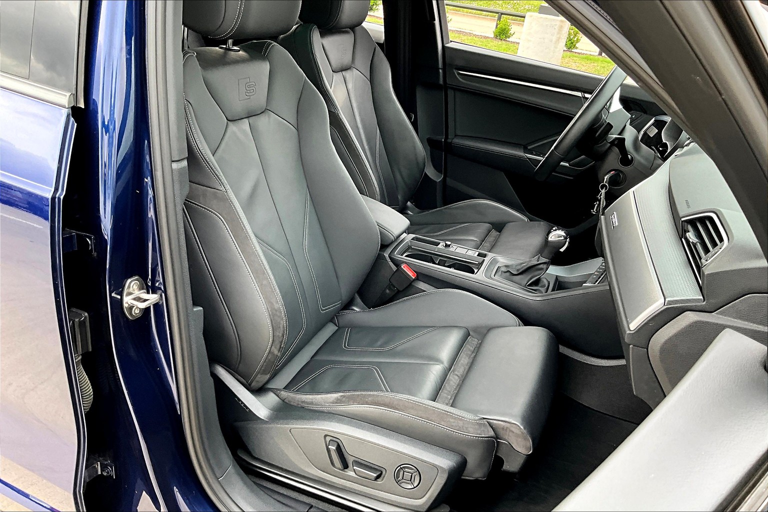 Q3 Premium S Line 45 TFSI quattro