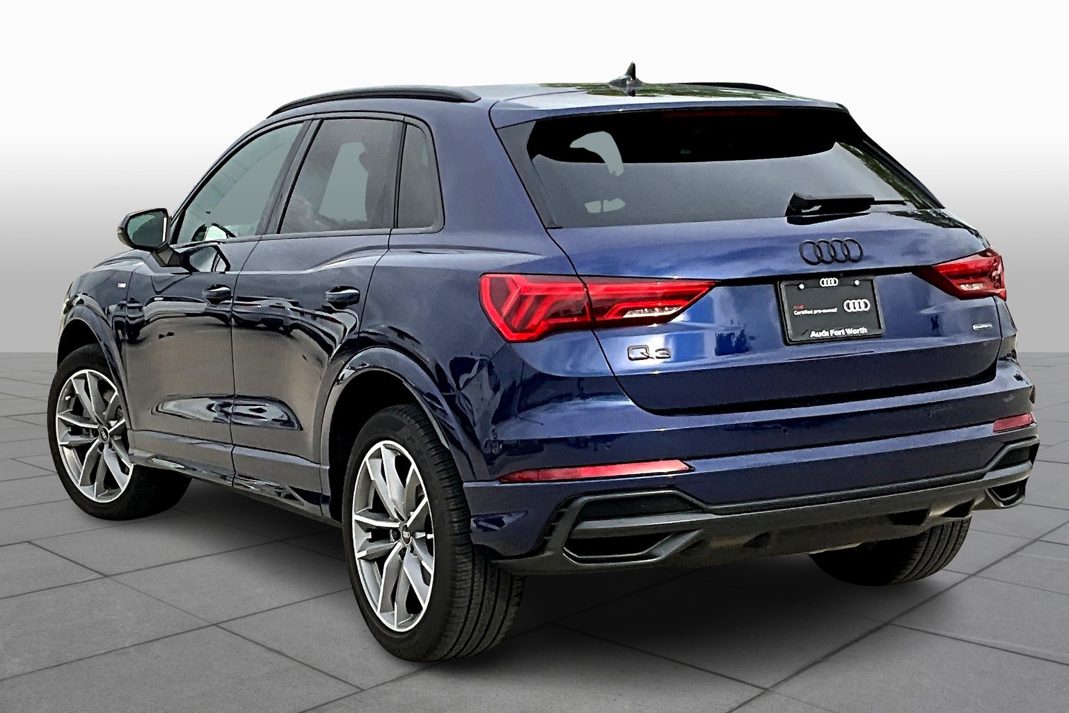 Q3 Premium S Line 45 TFSI quattro
