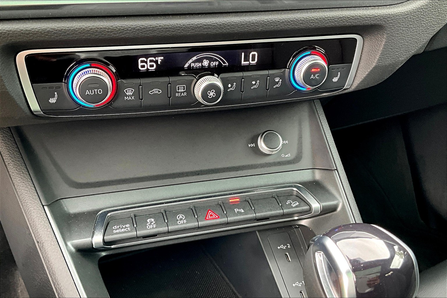 Q3 Premium S Line 45 TFSI quattro
