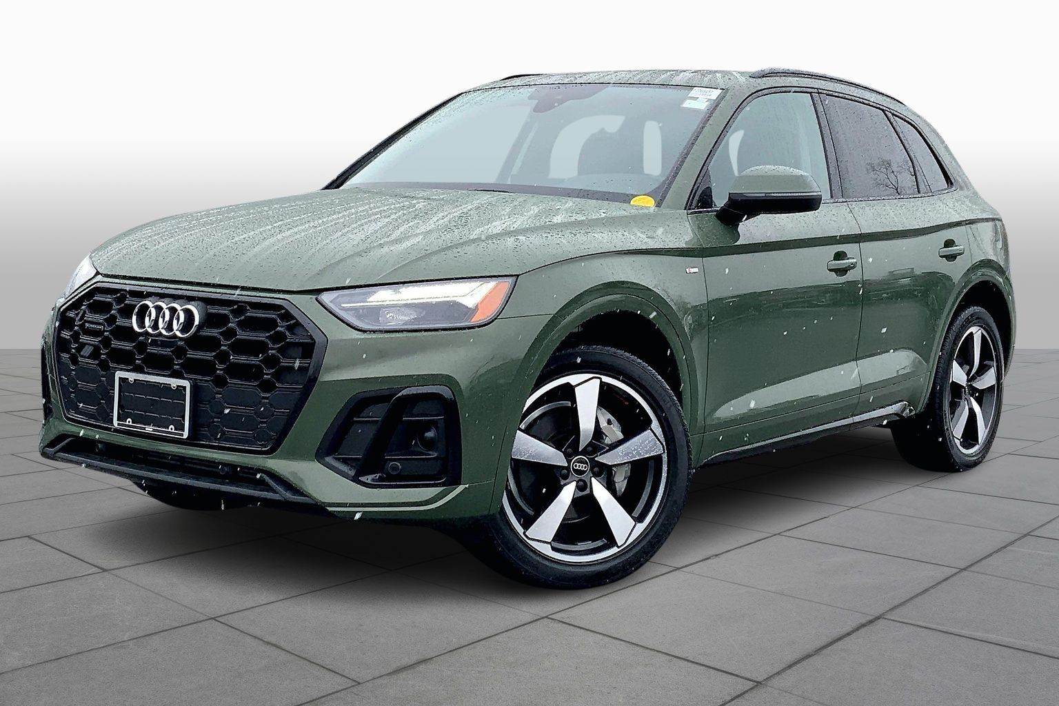 2023 Audi Q5 45 Premium Plus's photo