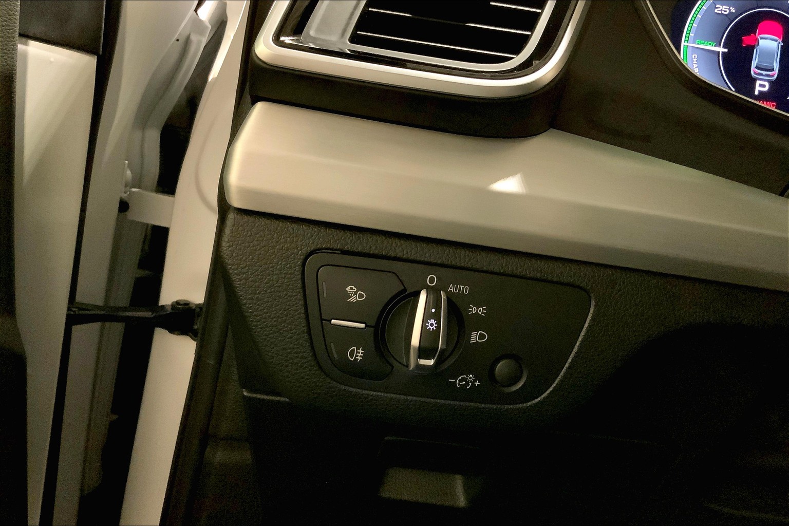 Q5 Plug-In Hybrid Premium Plus 55 TFSI e quattro