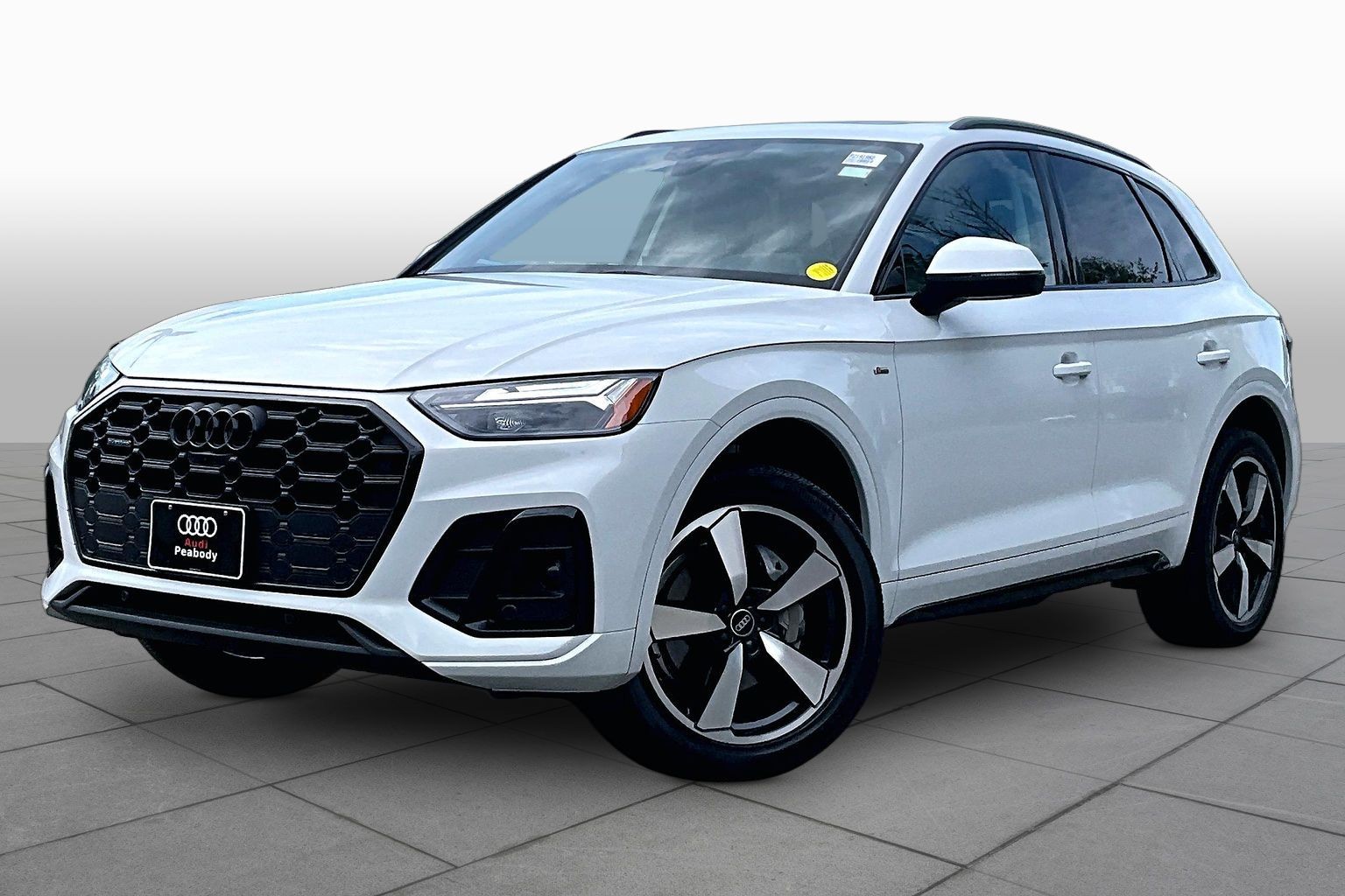 2023 Audi Q5 45 Premium Plus's photo