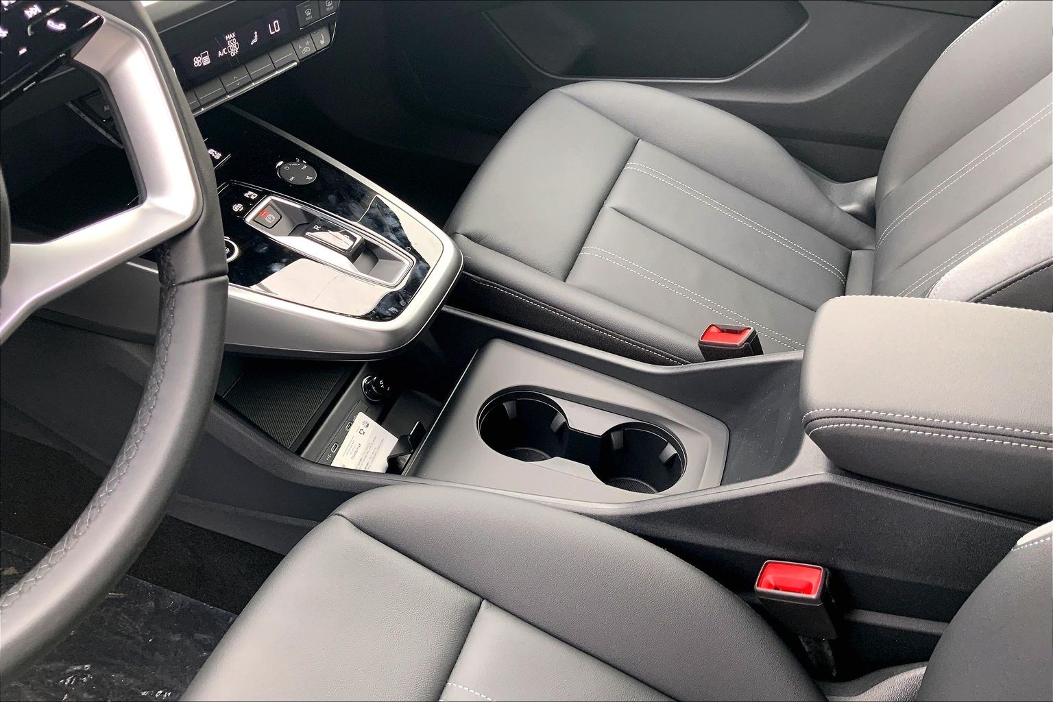 2025 Audi Q4 e-tron Prestige - Photo 7