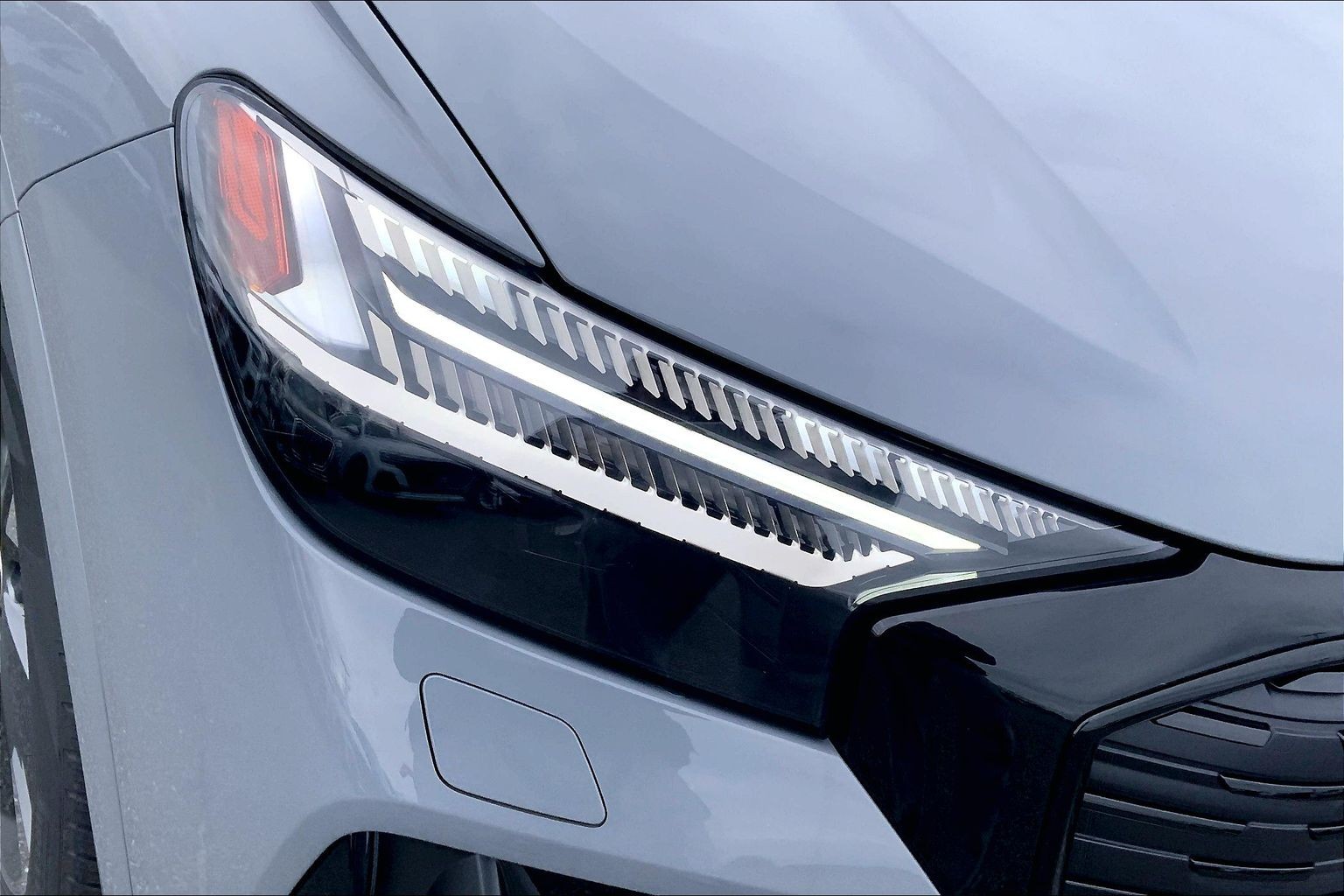 2025 Audi Q4 e-tron Prestige - Photo 13