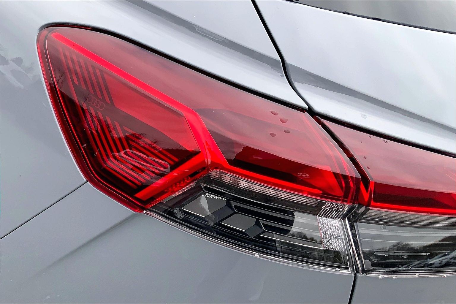 2025 Audi Q4 e-tron Prestige - Photo 14