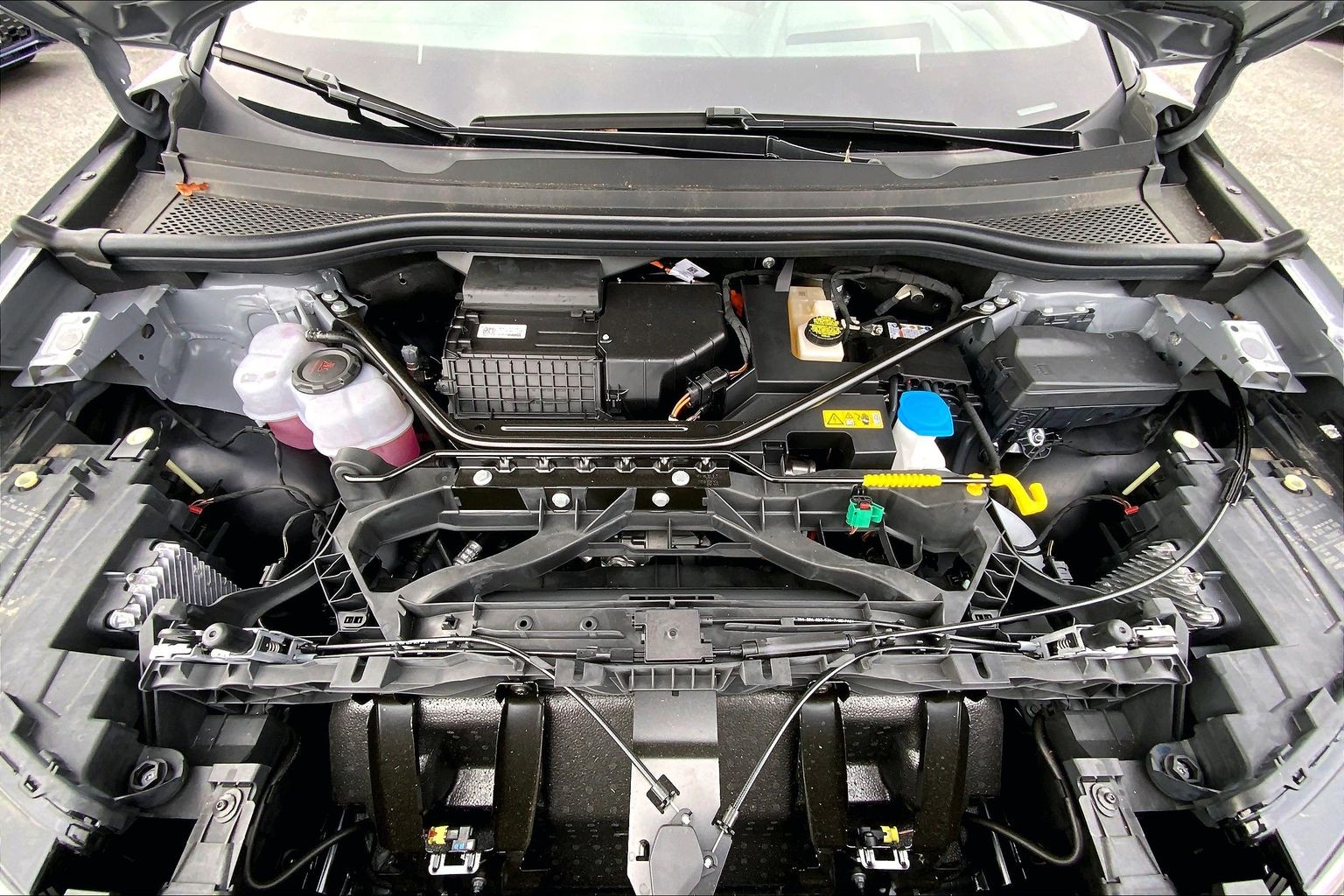 2025 Audi Q4 e-tron Prestige - Photo 16