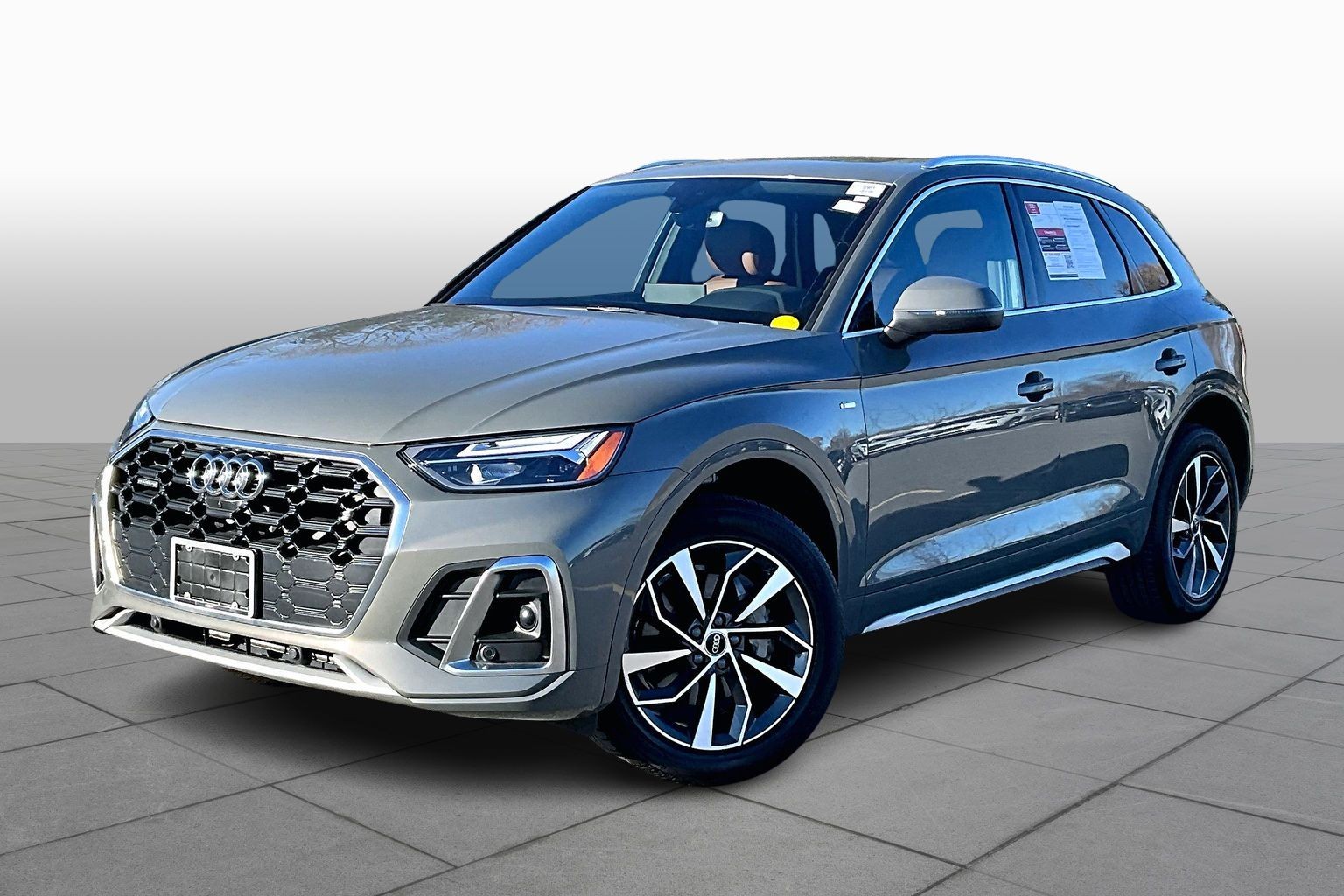 2023 Audi Q5 Premium Plus's photo