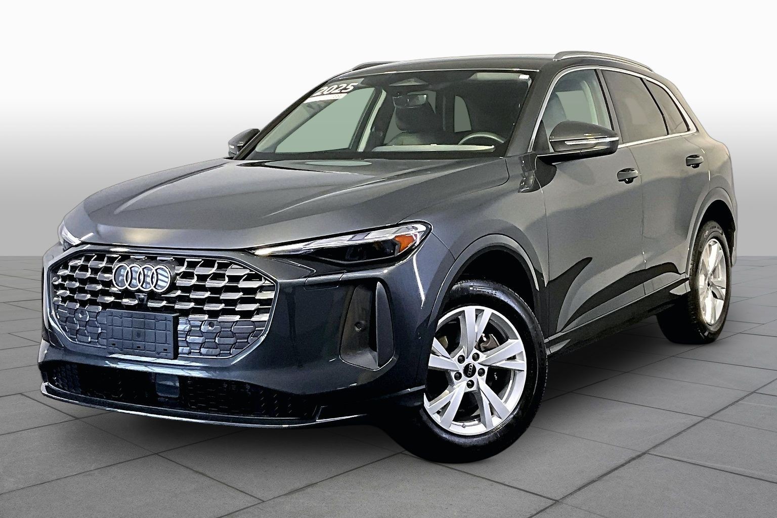 2025 Audi Q5 40 Premium's photo