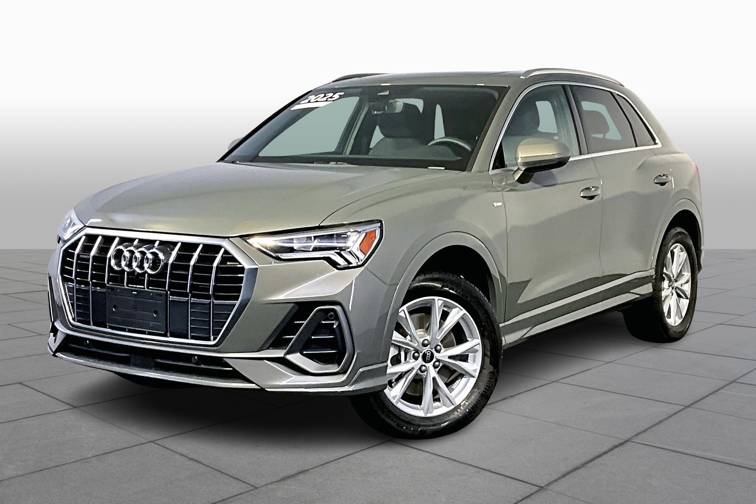 2025 Audi Q3 S Line Premium Plus's photo