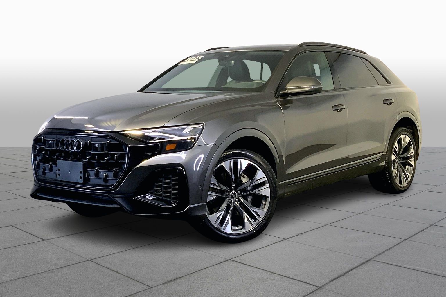 2025 Audi Q8 Premium Plus's photo