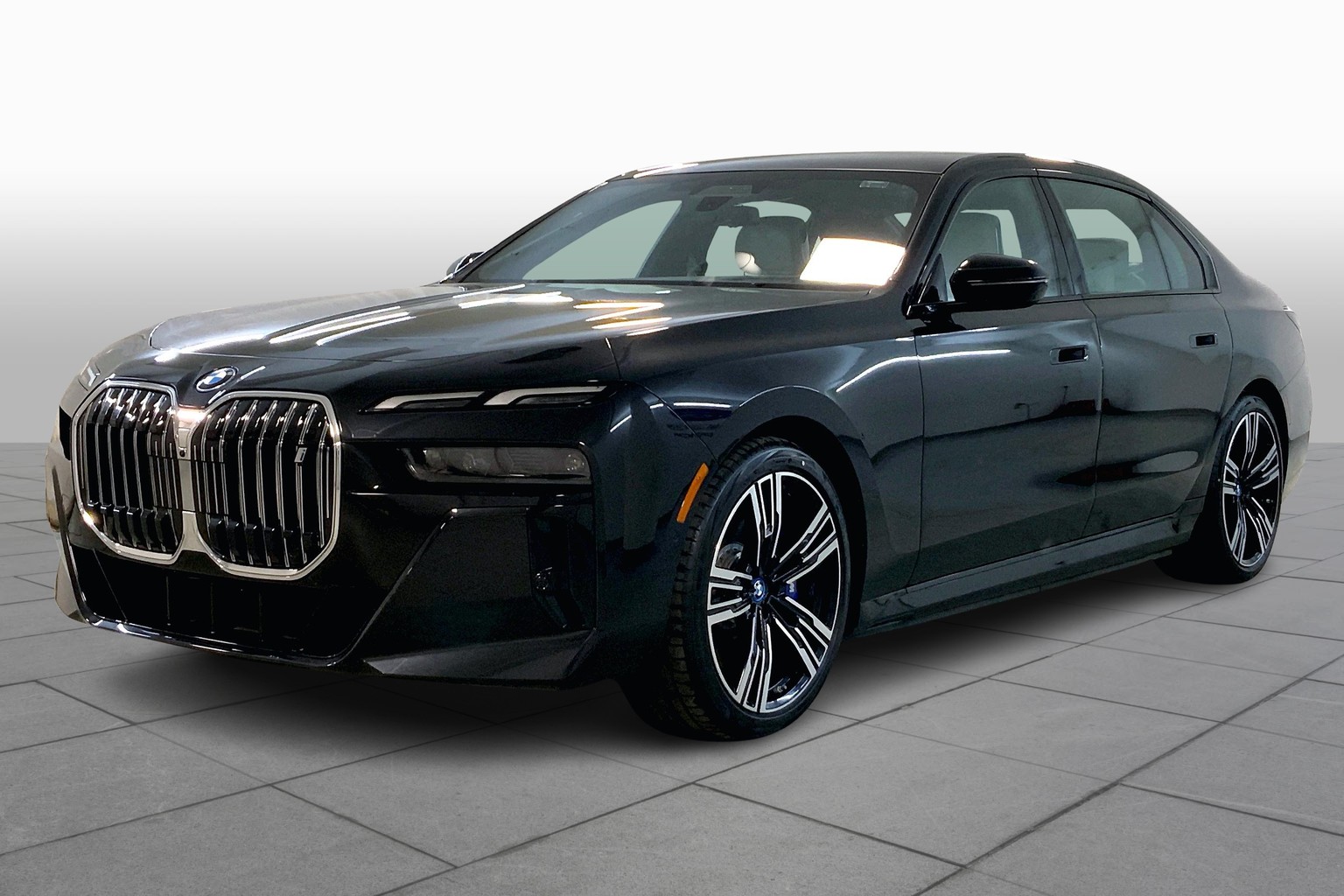 i7 xDrive60