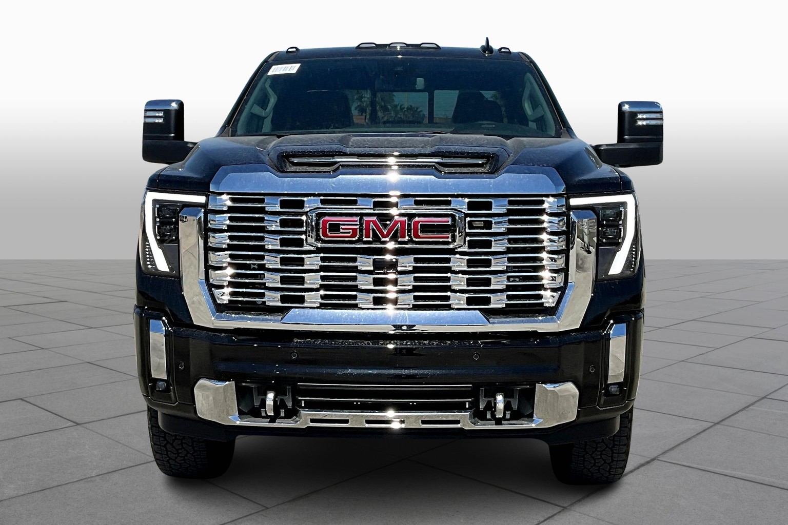 2025 Gmc Sierra 2500 HD Denali photo 3