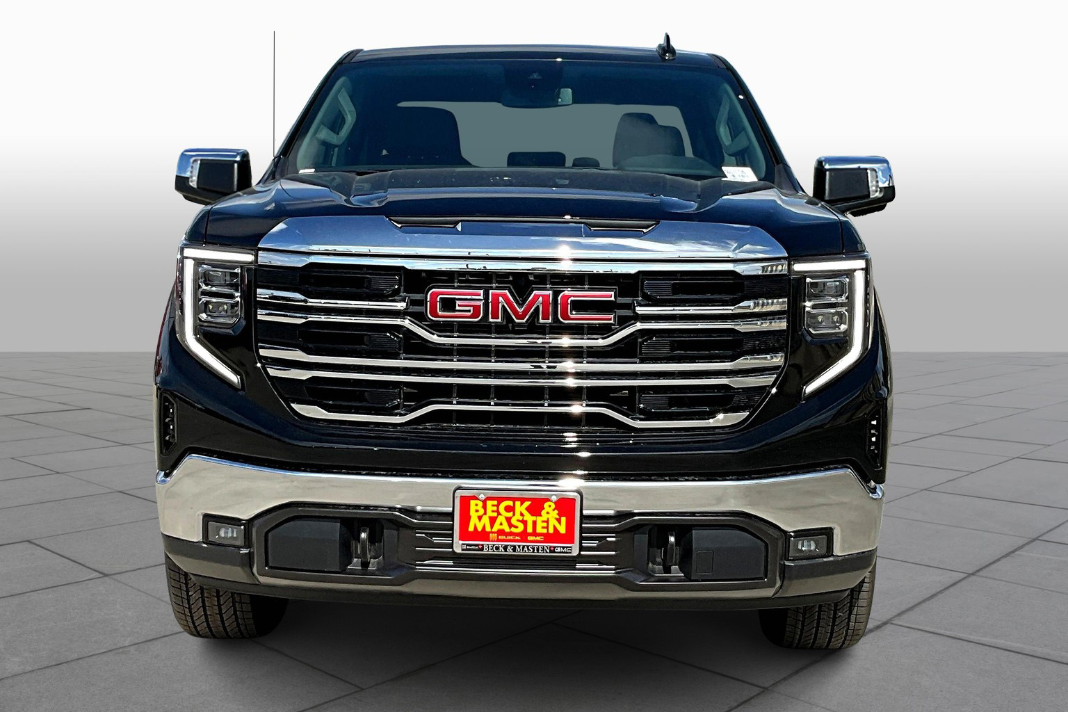 2025 Gmc Sierra 1500 SLT photo 3