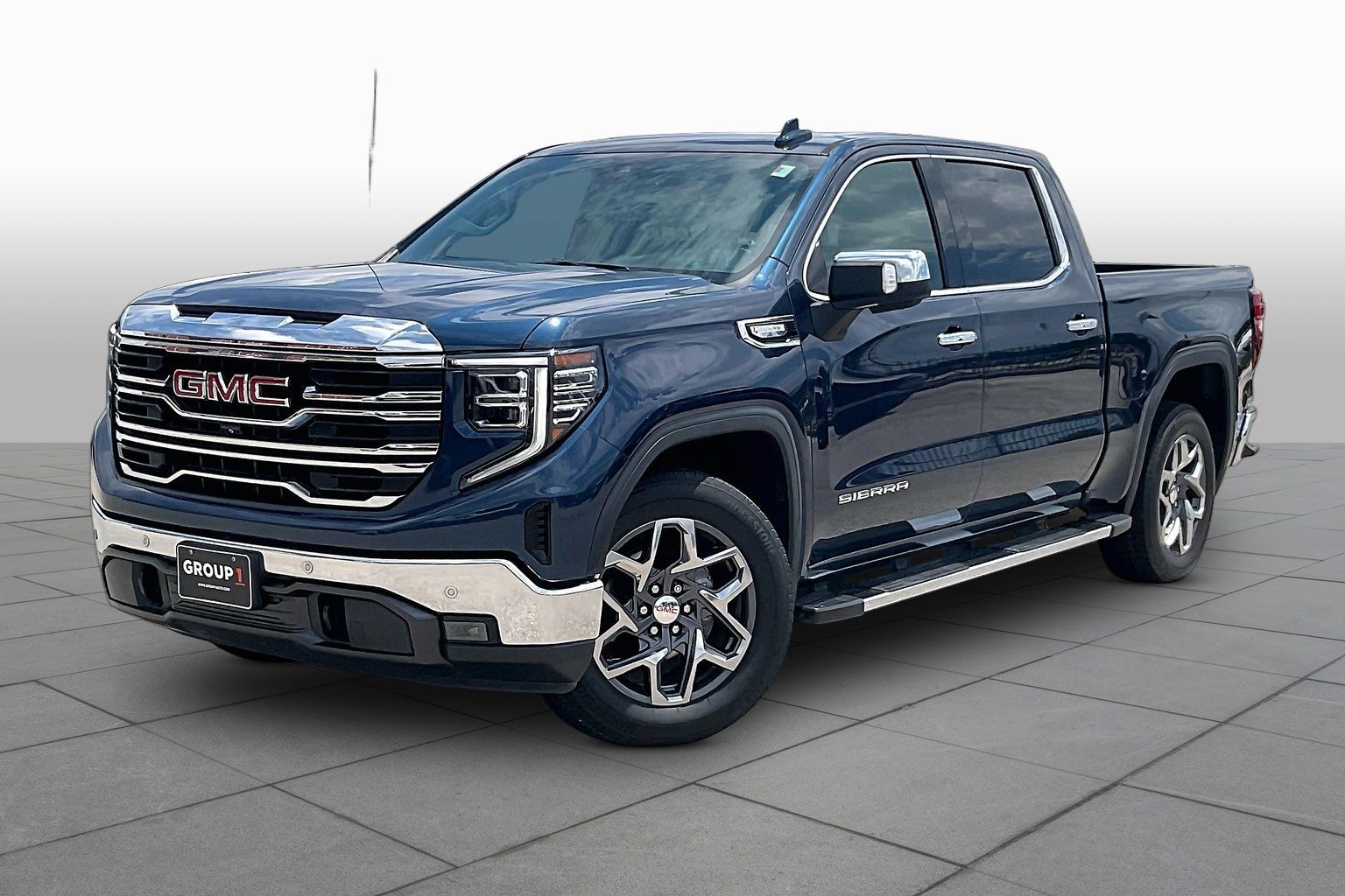 2022 GMC Sierra 2WD Crew Cab Short Box SLT's photo