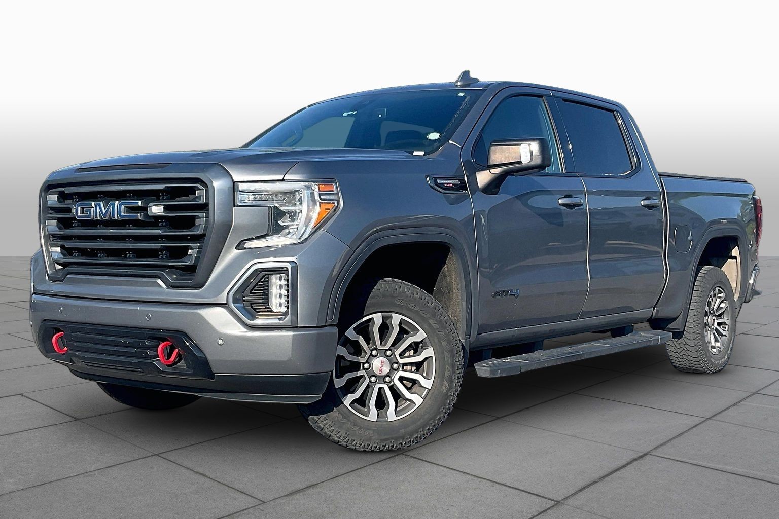 2020 GMC Sierra 4WD Crew Cab Short Box AT4's photo