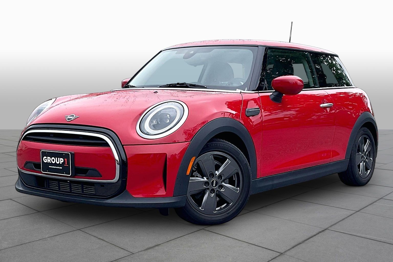 2024 MINI Hardtop Cooper's photo