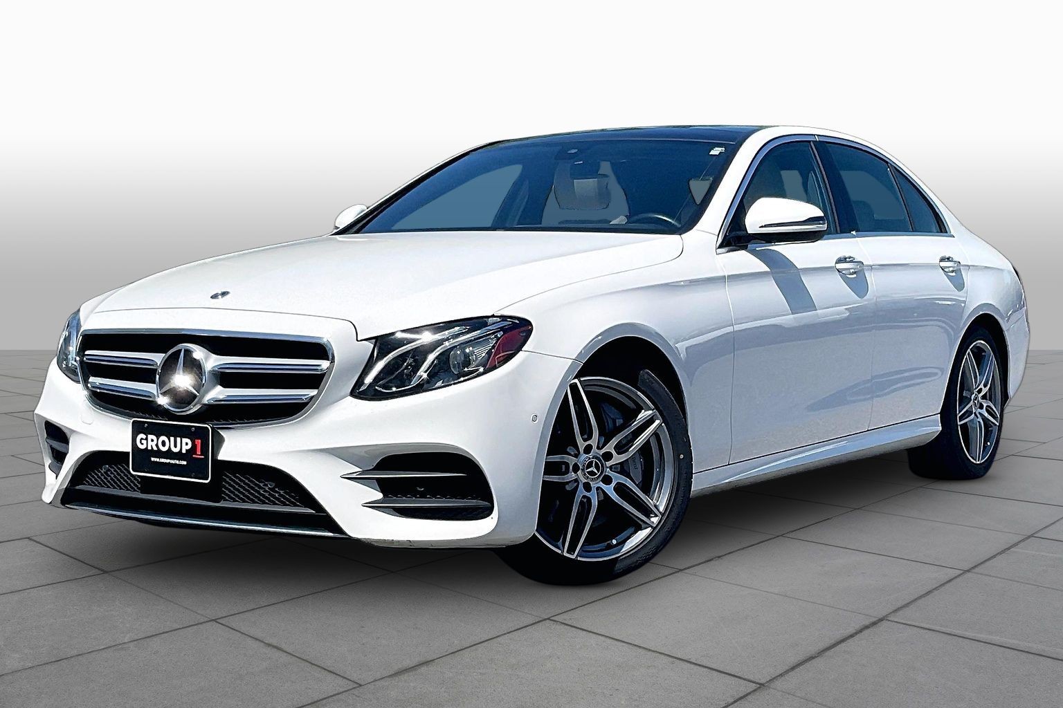 2018 Mercedes-Benz E-Class E300 4MATIC's photo