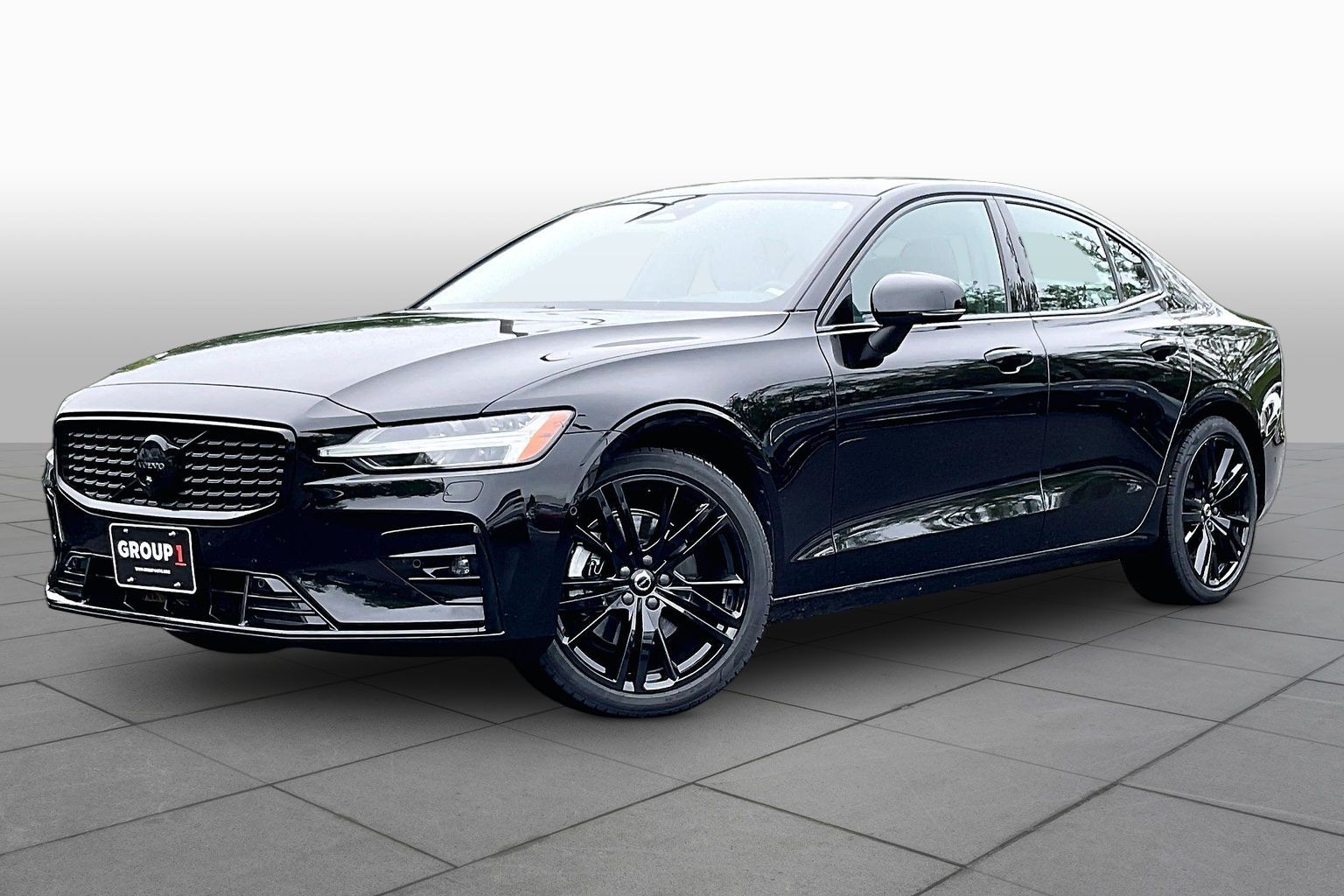 2023 Volvo S60 B5 Ultimate Black Edition AWD's photo