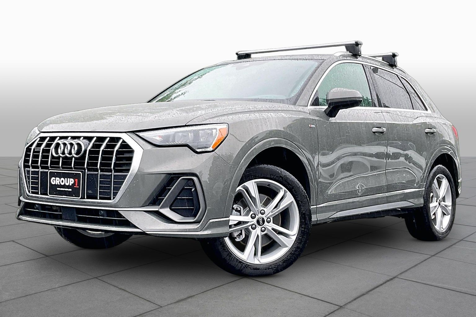 2022 Audi Q3 45 TFSI S Line Premium quattro's photo