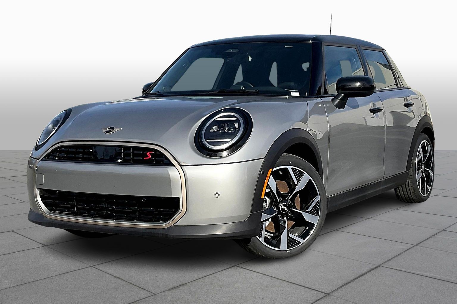 2025 MINI Hardtop Cooper S's photo