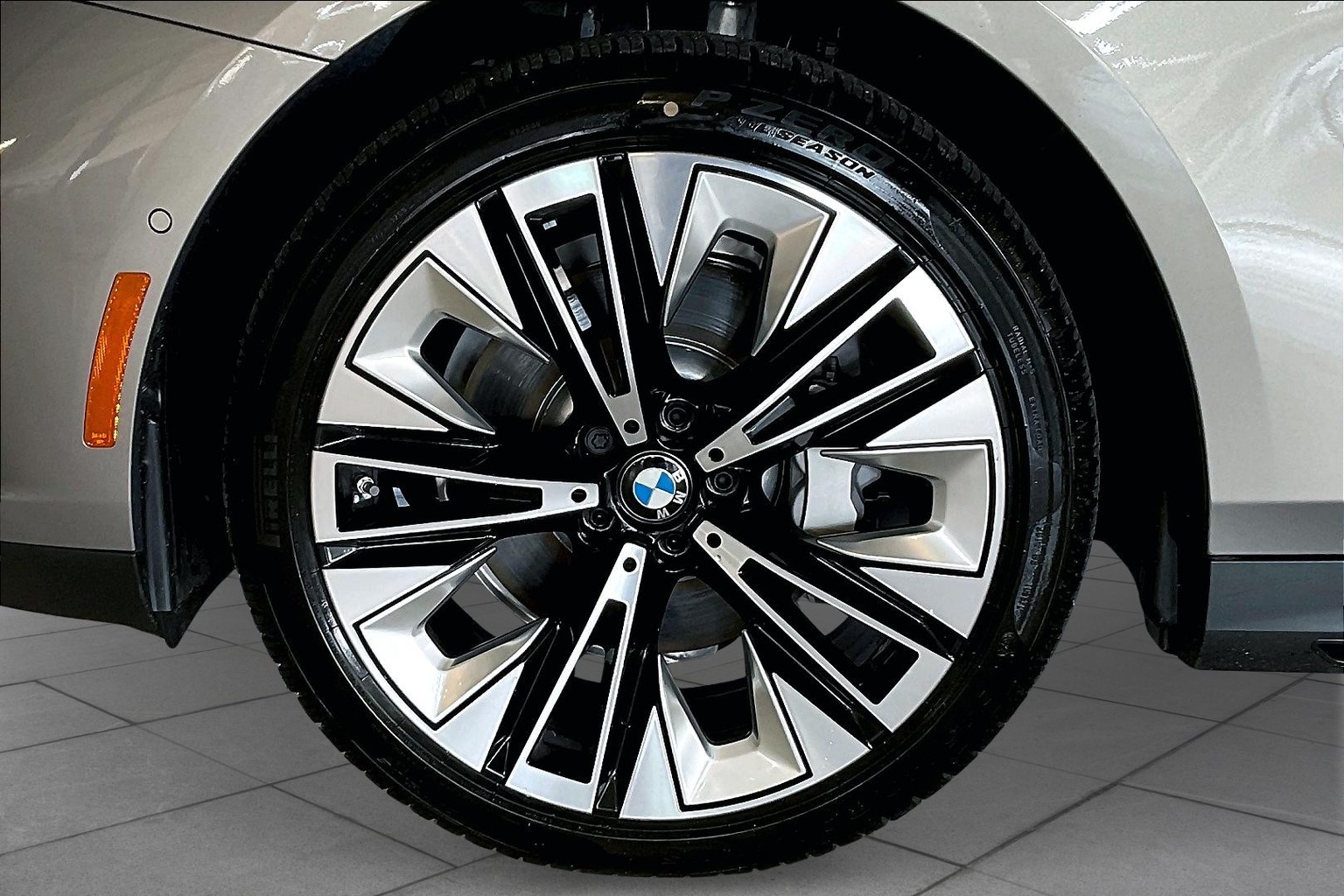 5 Series Sedan 530i