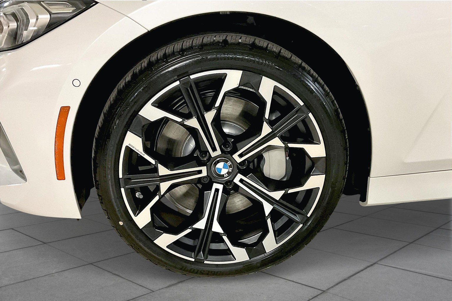 3 Series Sedan 330i