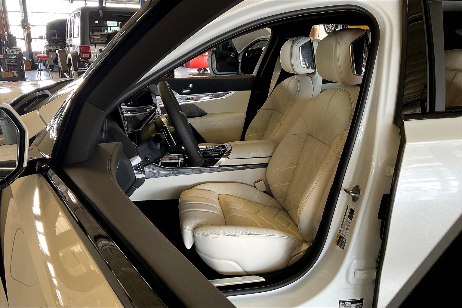 7 Series Plug-In Hybrid 750e xDrive